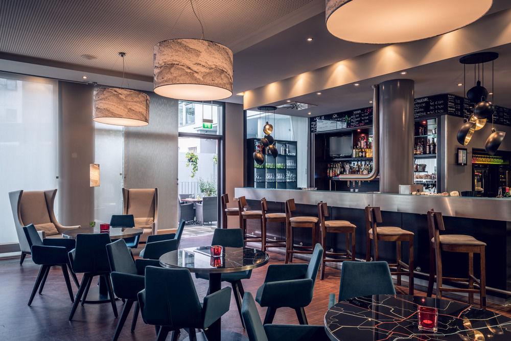 Courtyard By Marriott Munich City Center Экстерьер фото