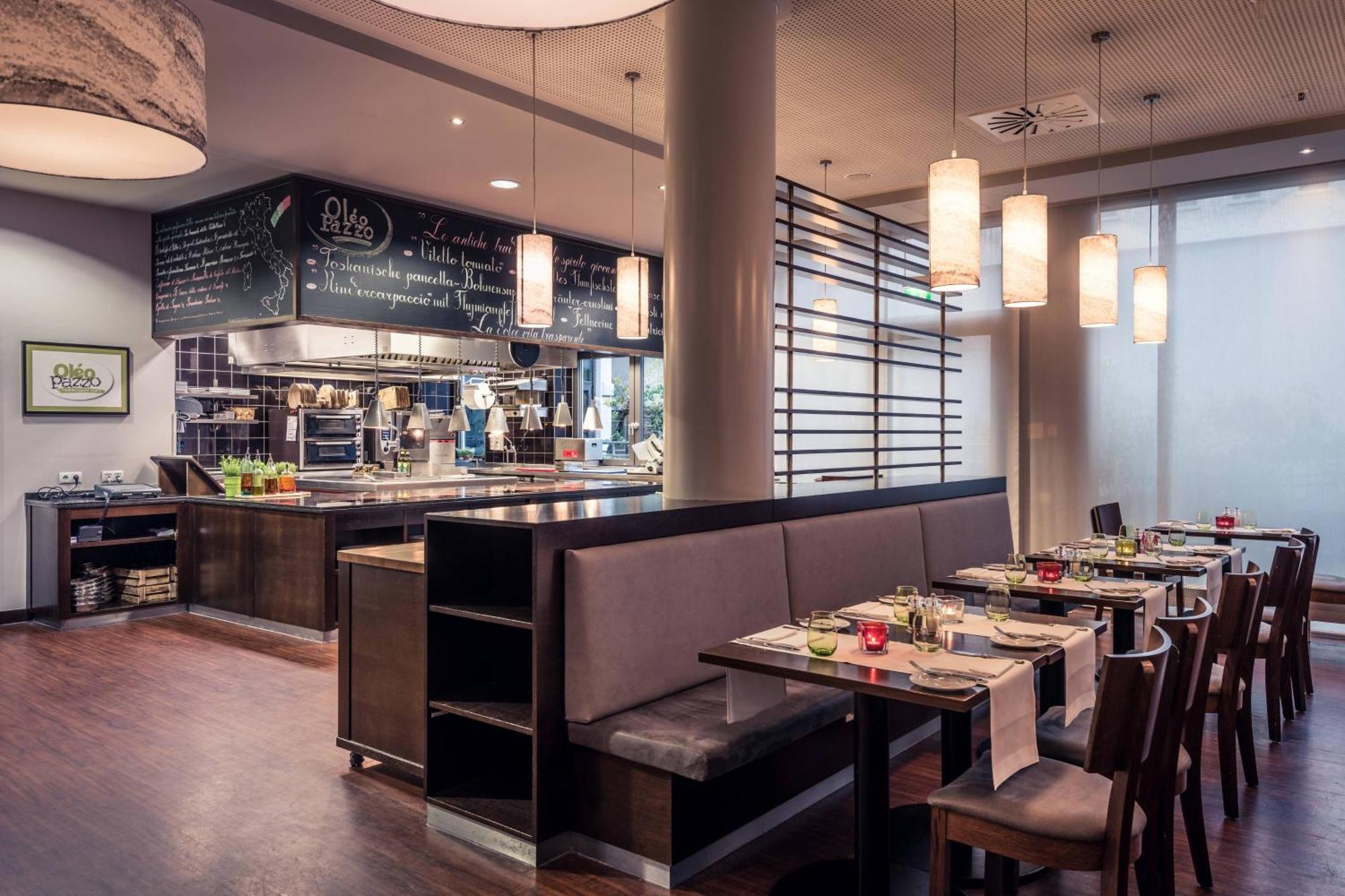 Courtyard By Marriott Munich City Center Экстерьер фото