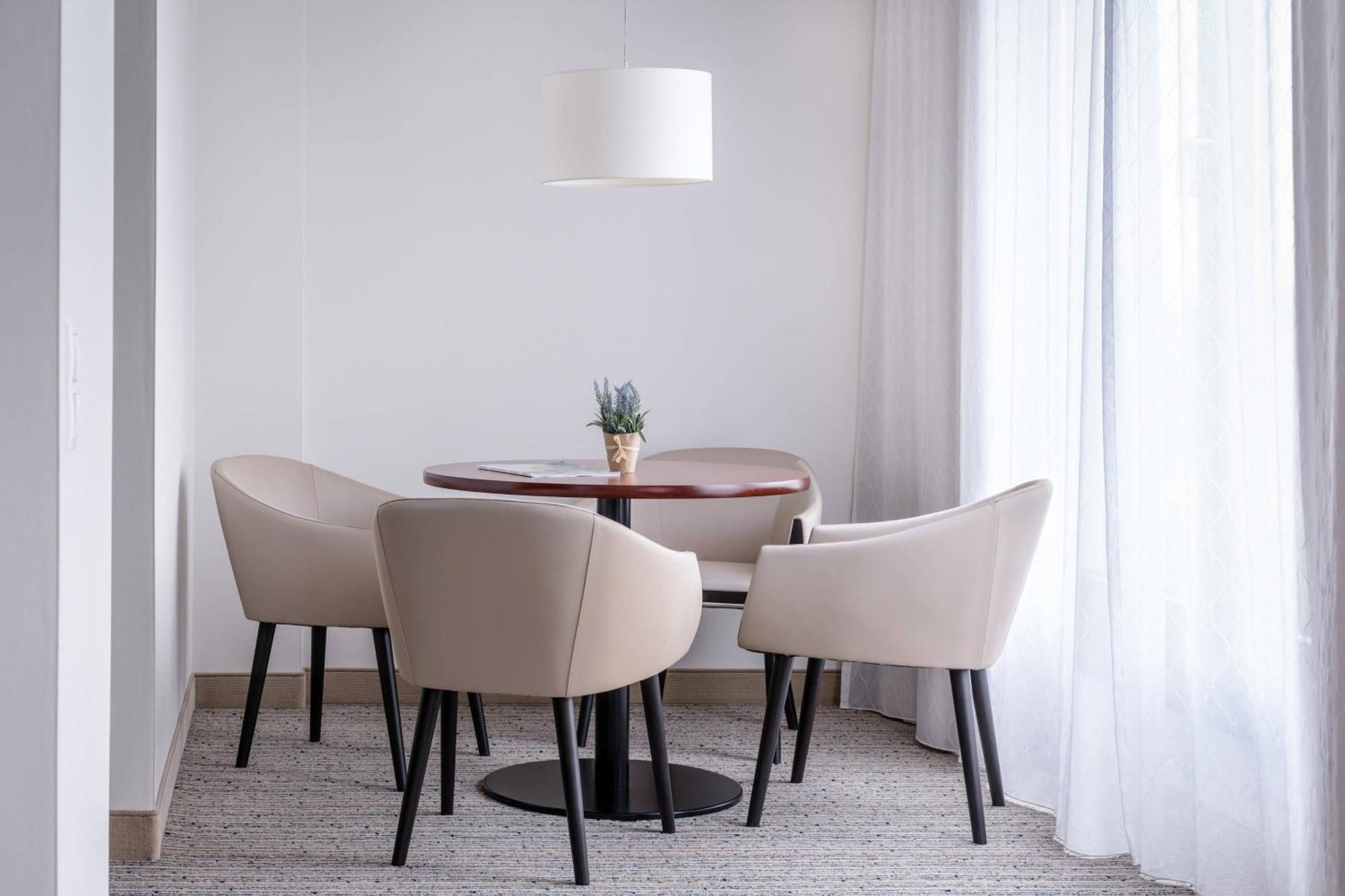 Courtyard By Marriott Munich City Center Экстерьер фото