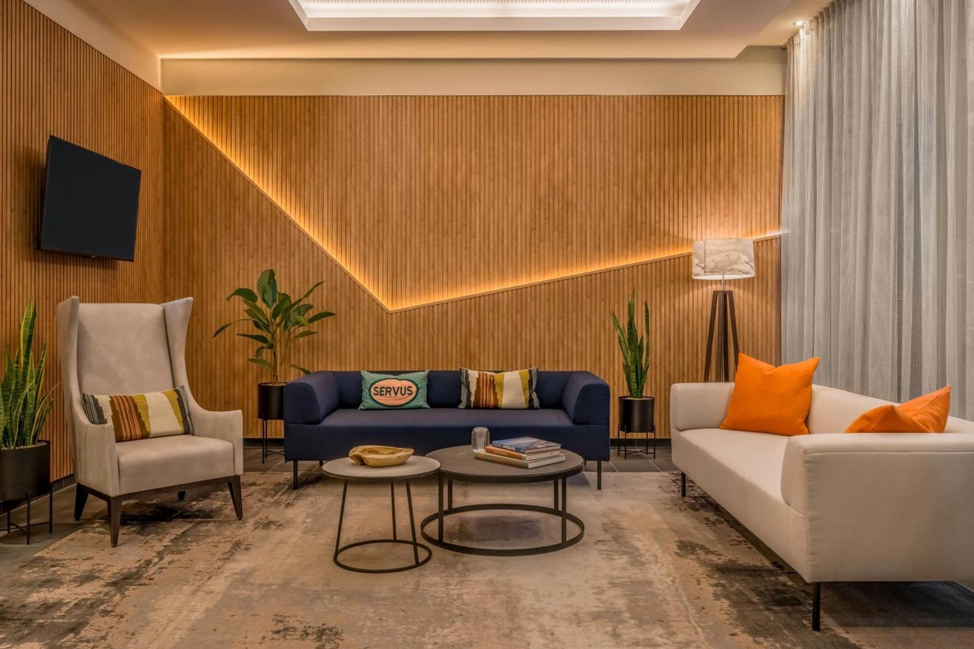 Courtyard By Marriott Munich City Center Экстерьер фото