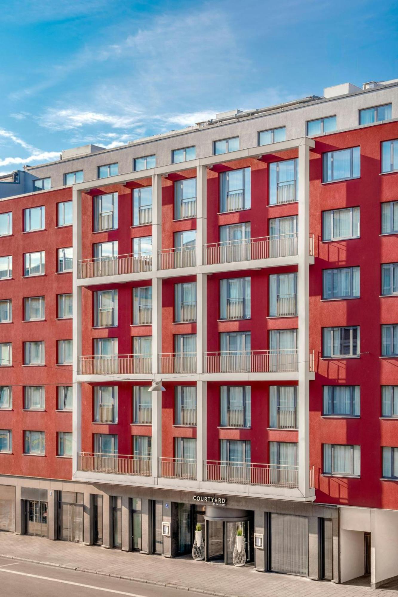 Courtyard By Marriott Munich City Center Экстерьер фото
