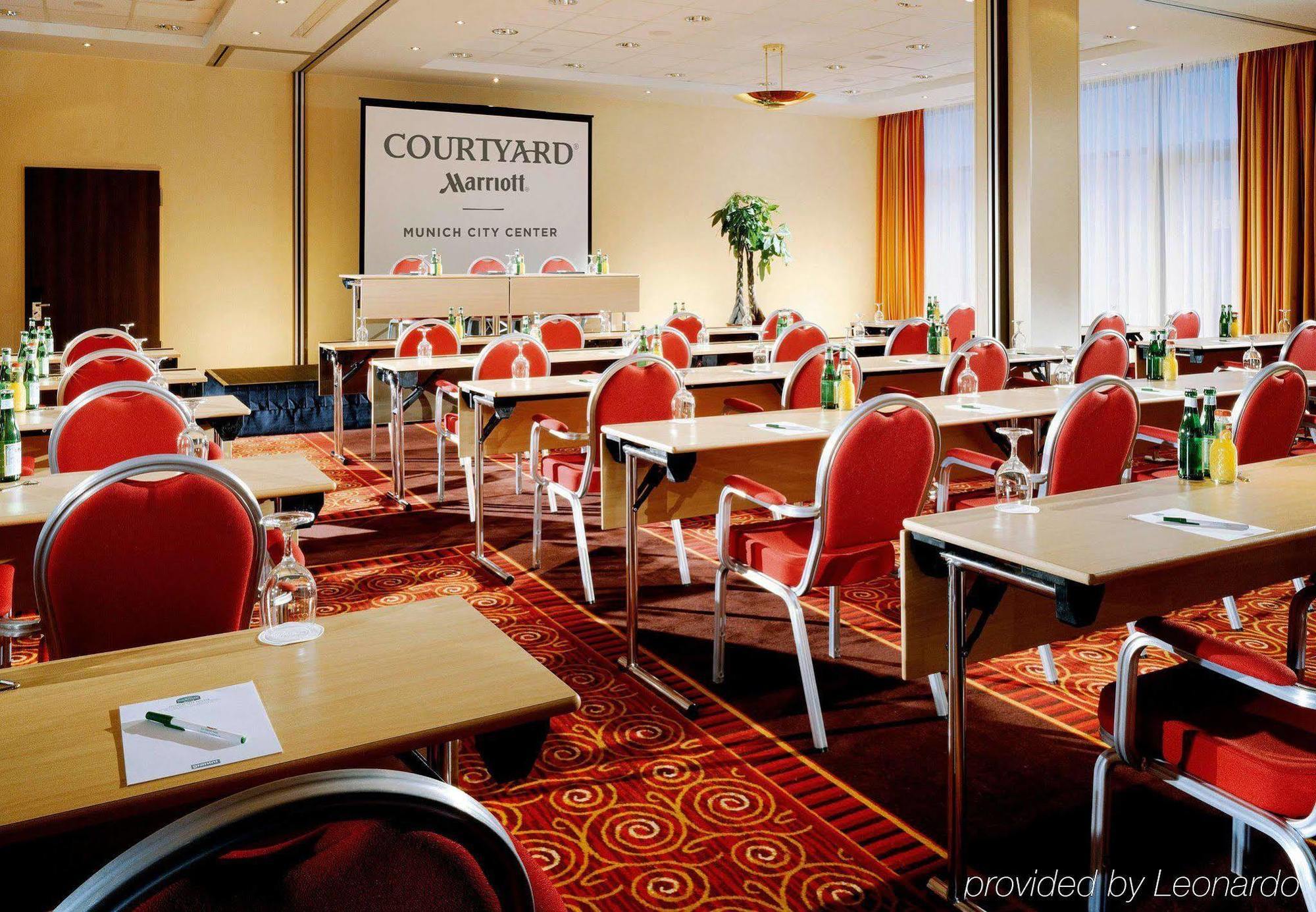 Courtyard By Marriott Munich City Center Экстерьер фото
