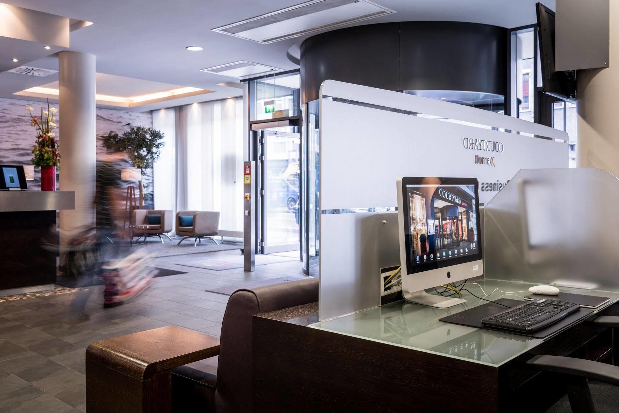 Courtyard By Marriott Munich City Center Экстерьер фото
